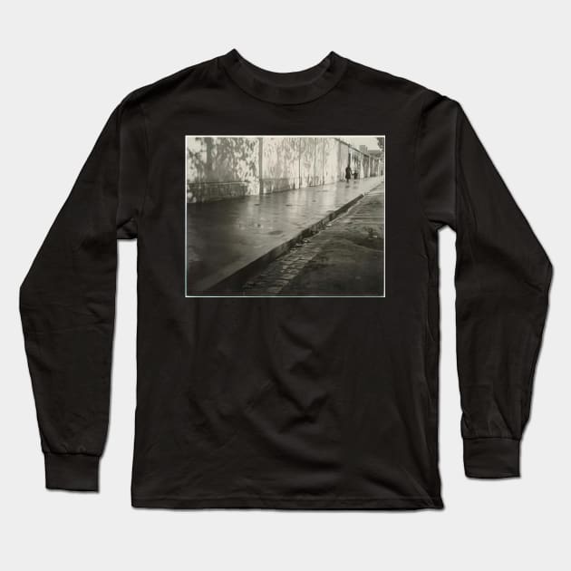 after the rain 1933 - Dora Maar Long Sleeve T-Shirt by Kollagio